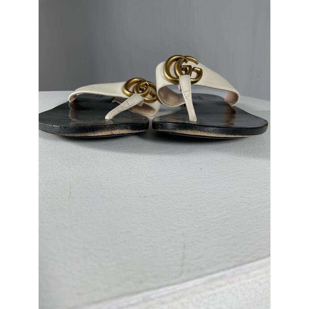 Gucci 'Marmont' Black Leather Thong Sandals Size 7 - Picture 9 of 12